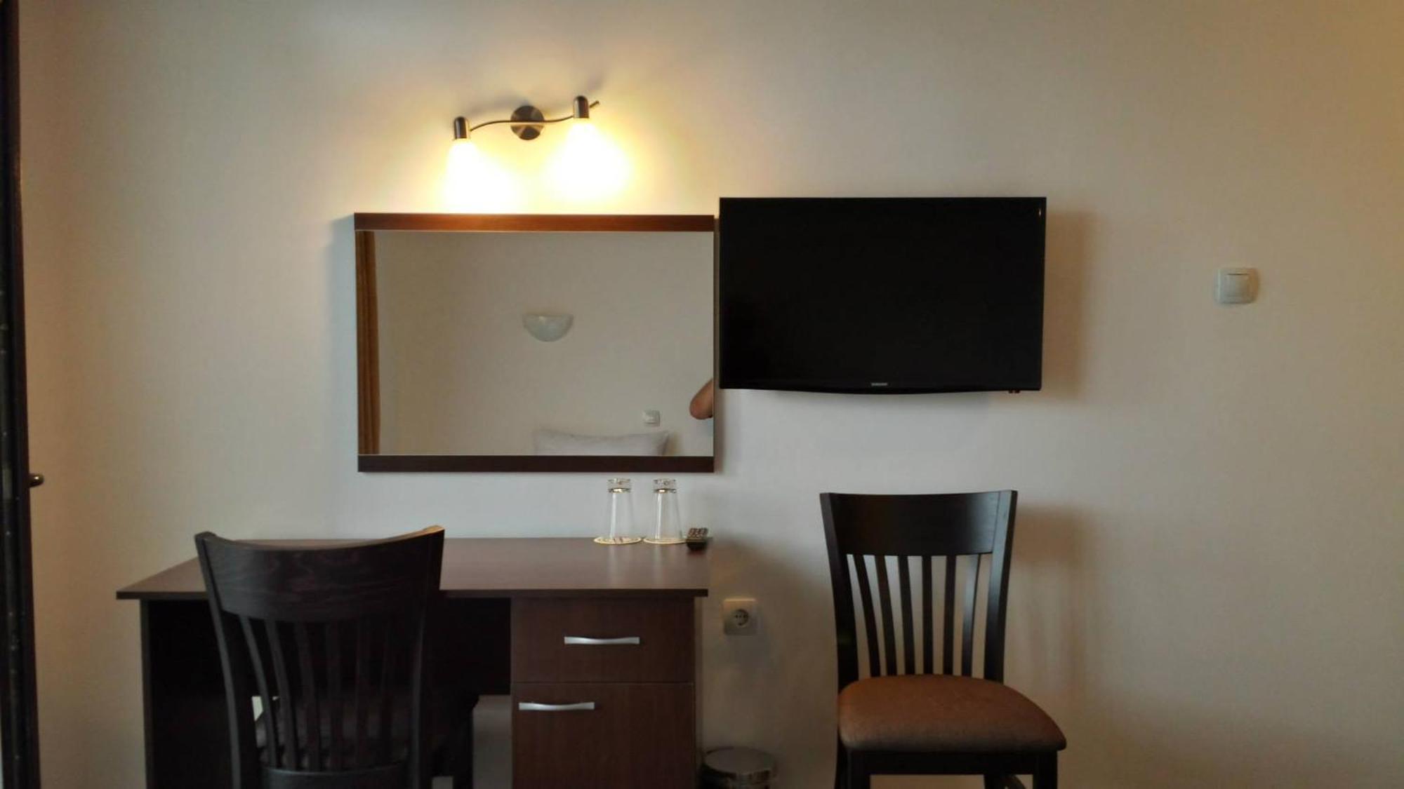 Hotel Kiprovets Chiprovtsi Eksteriør billede